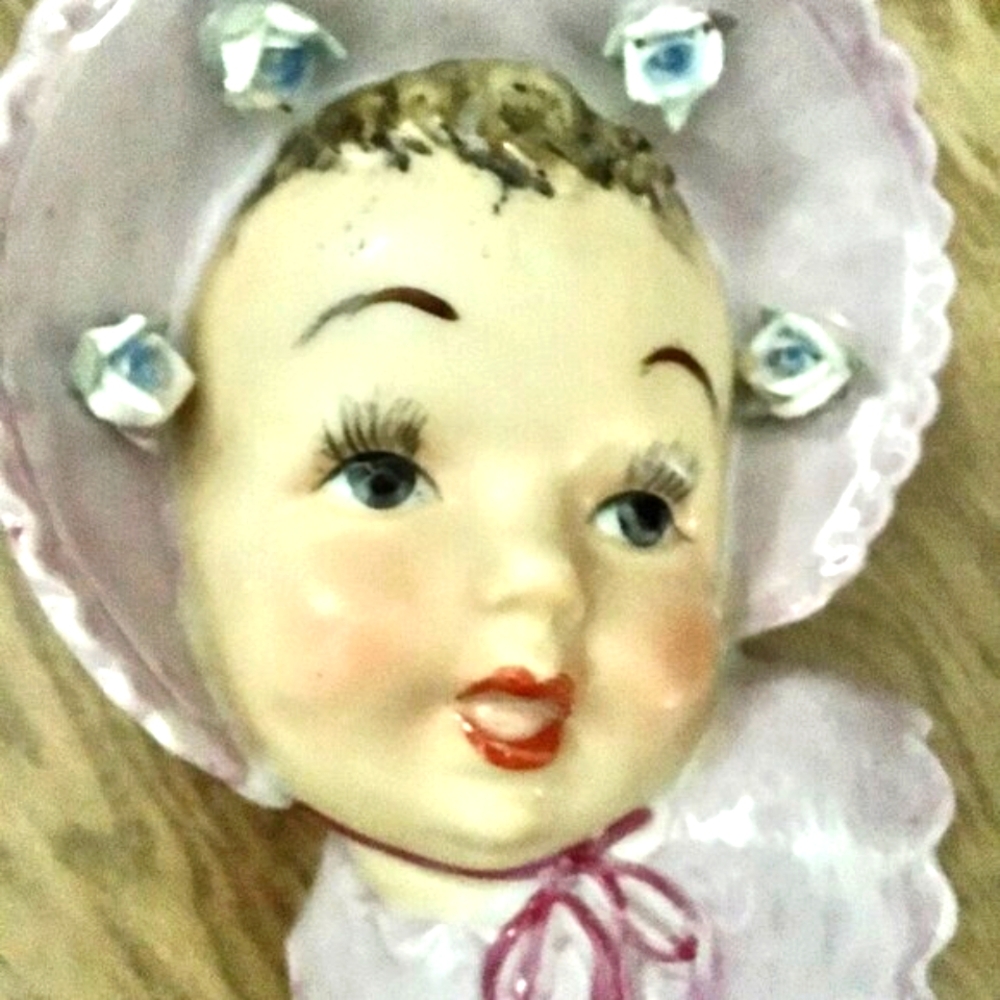VINTAGE❤️ Baby Face Vase, a Sweet cherub face, 1950s Hand painted Japan